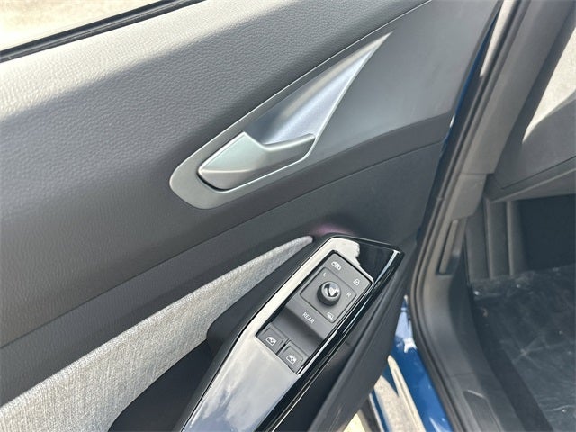 2025 Volkswagen ID.4 Pro