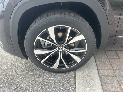 2026 Volkswagen Atlas Cross Sport 2.0T SEL Premium R-Line