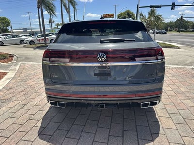 2026 Volkswagen Atlas Cross Sport 2.0T SEL Premium R-Line