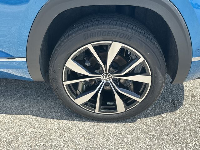 2024 Volkswagen Atlas Cross Sport 2.0T SEL Premium R-Line