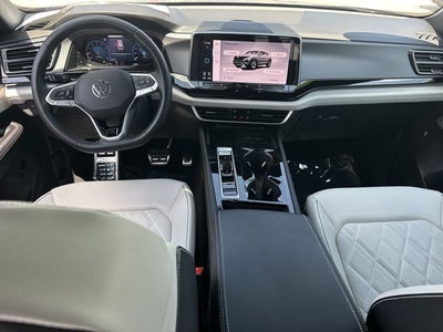 2024 Volkswagen Atlas Cross Sport 2.0T SEL Premium R-Line