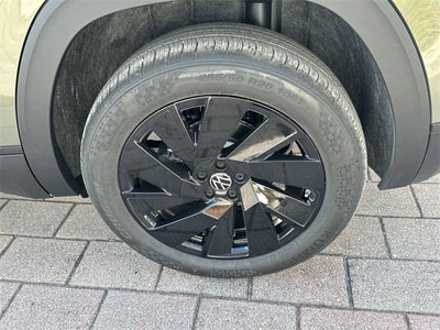 2026 Volkswagen Atlas Cross Sport 2.0T SE w/Technology