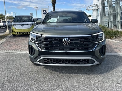 2026 Volkswagen Atlas Cross Sport 2.0T SE w/Technology