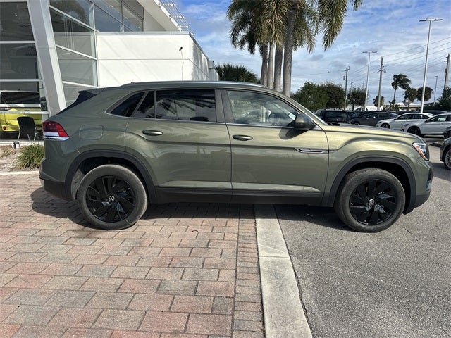 2026 Volkswagen Atlas Cross Sport 2.0T SE w/Technology