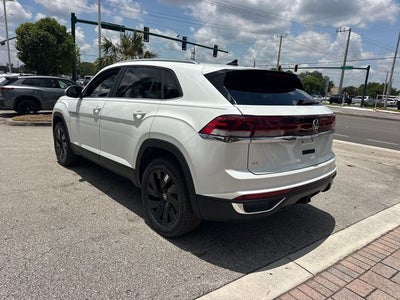 2026 Volkswagen Atlas Cross Sport 2.0T SE w/Technology