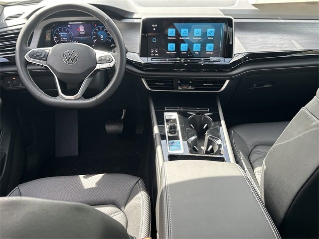 2026 Volkswagen Atlas Cross Sport 2.0T SE w/Technology