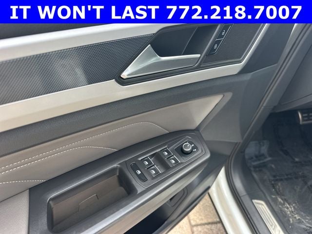 2023 Volkswagen Atlas Cross Sport 3.6L V6 SEL R-Line