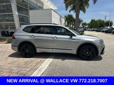 2023 Volkswagen Tiguan 2.0T SE R-Line Black