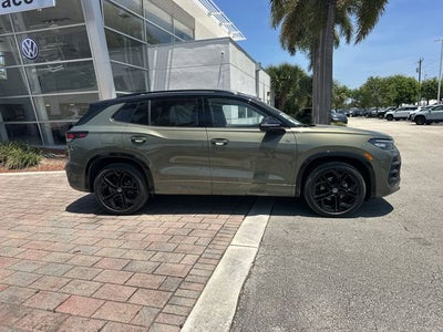 2026 Volkswagen Tiguan 2.0T SE R-Line Black