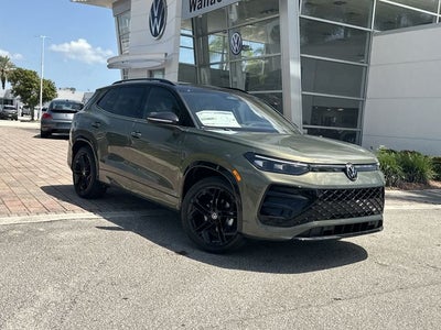 2026 Volkswagen Tiguan 2.0T SE R-Line Black