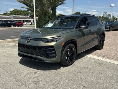 2026 Volkswagen Tiguan 2.0T SE R-Line Black