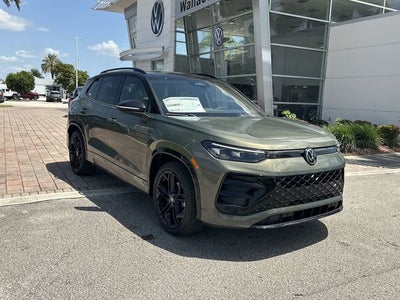 2026 Volkswagen Tiguan 2.0T SE R-Line Black