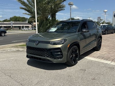 2026 Volkswagen Tiguan 2.0T SE R-Line Black