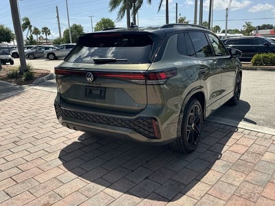 2026 Volkswagen Tiguan 2.0T SE R-Line Black