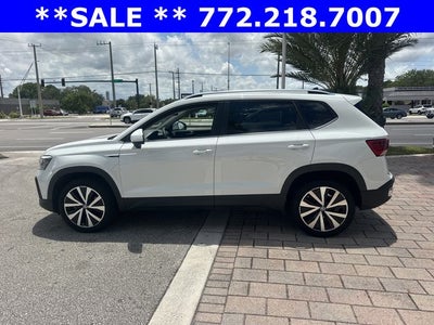 2024 Volkswagen Taos 1.5T SE