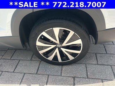 2024 Volkswagen Taos 1.5T SE