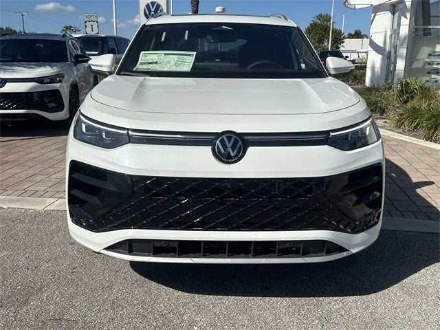 2026 Volkswagen Tiguan 2.0T SEL R-Line Turbo