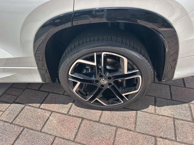 2026 Volkswagen Tiguan 2.0T SEL R-Line Turbo