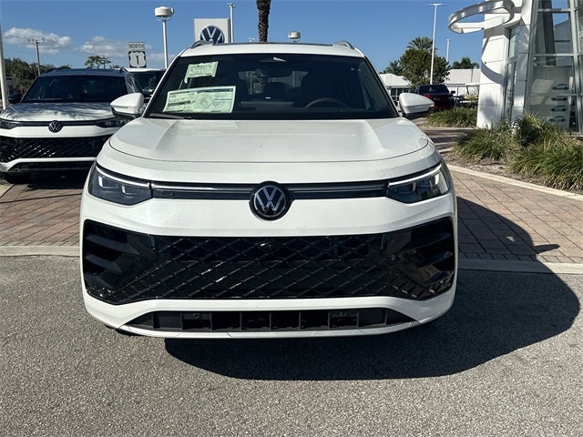 2026 Volkswagen Tiguan 2.0T SEL R-Line Turbo