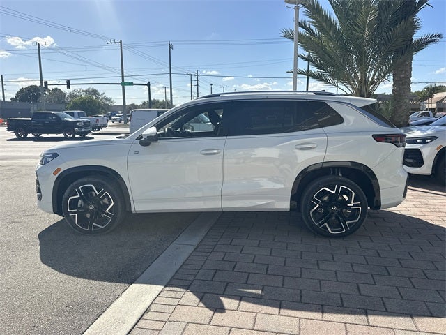 2026 Volkswagen Tiguan 2.0T SEL R-Line Turbo