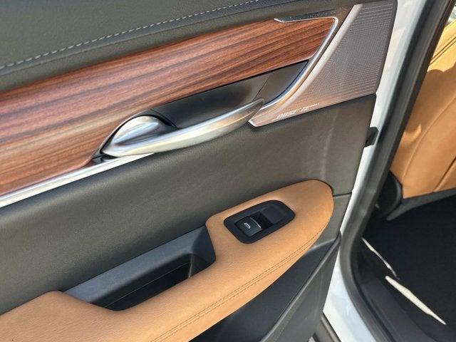 2024 Cadillac XT5 FWD Premium Luxury