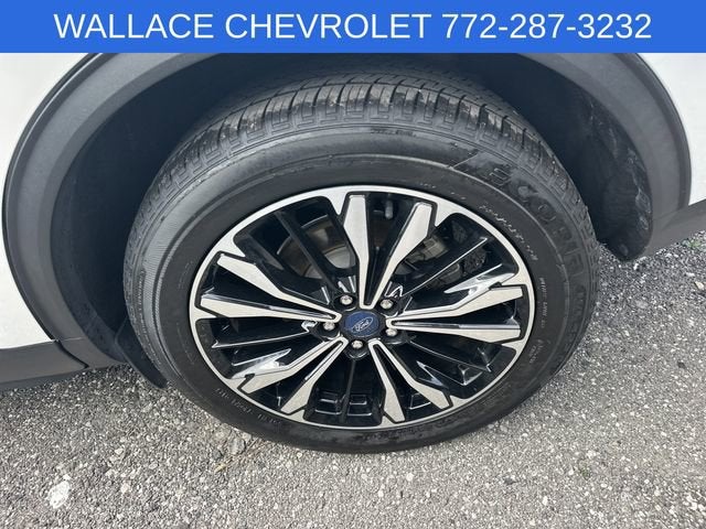 2021 Ford Escape SE Hybrid