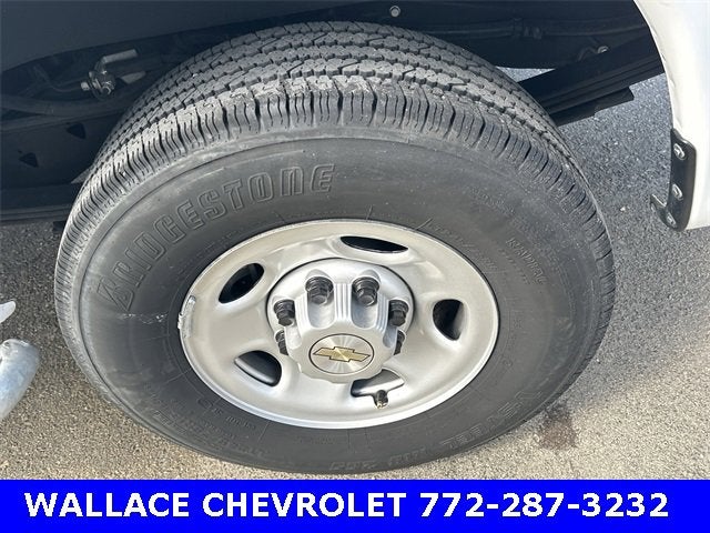 2024 Chevrolet Express Cargo 2500 WT