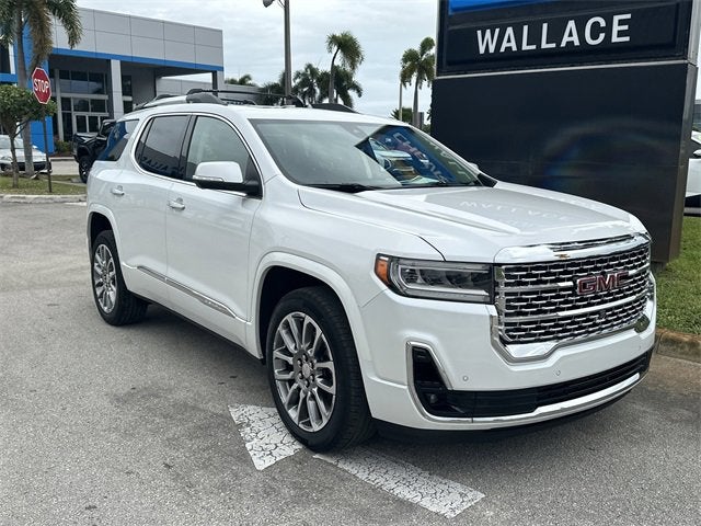2023 GMC Acadia Denali