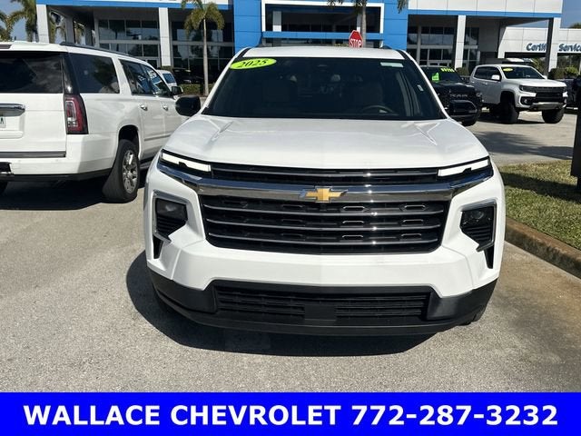 2025 Chevrolet Traverse LT