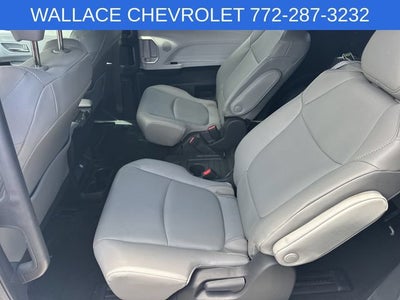 2025 Toyota Sienna XLE